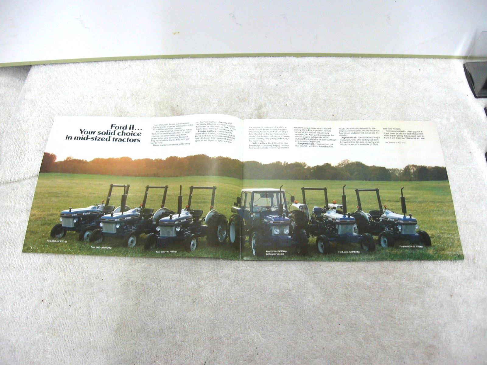 VINTAGE 1987 FORD TRACTOR 32 – 52 HP BROCHURE 2810 2910 3910 4610