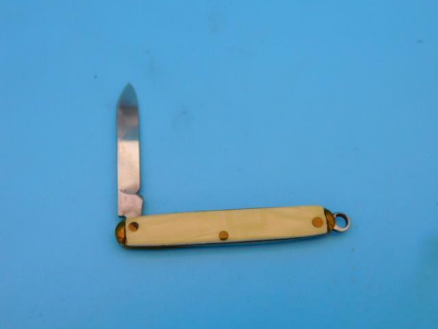 F.R. Miller Feed Mills Advertising Pocket Knife Omaha, Nebraska Colonial