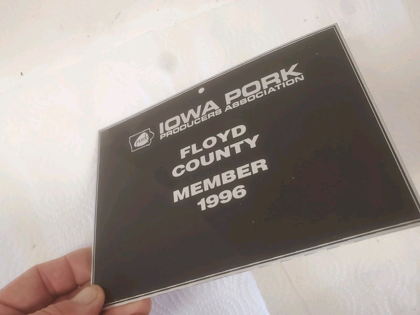 7-1/2″ X 5-1/2″ Metal Sign Iowa Pork Producers Association Floyd County 1996 Pig