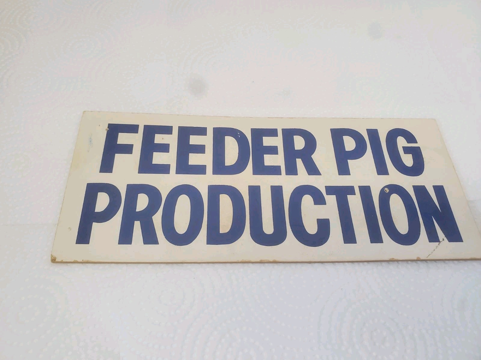 9″ X 3-3/4″ Cardboard Sign Feeder Pig Production Magnet Backing Farm Decor