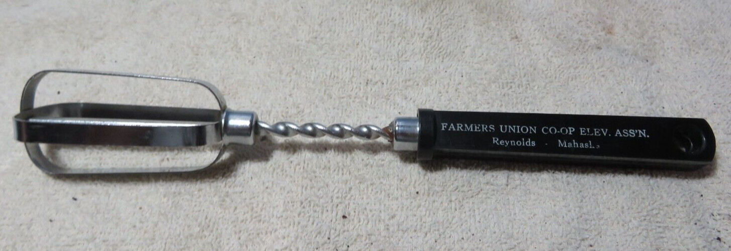 Vintage FARMERS UNION CO-OP ELEV. ASS’N. Kitchen utensil beater advertising