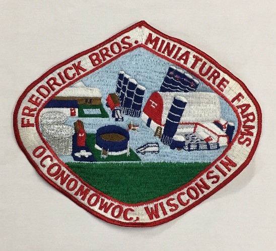 Vintage Patch Fredrick Bros Miniature Farms Oconomowoc, Wi. Large 9″ X 7 1/2″