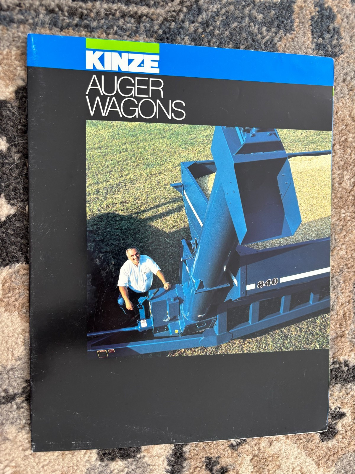 Kinze Auger Wagons For 1987 Brochure AMIL26