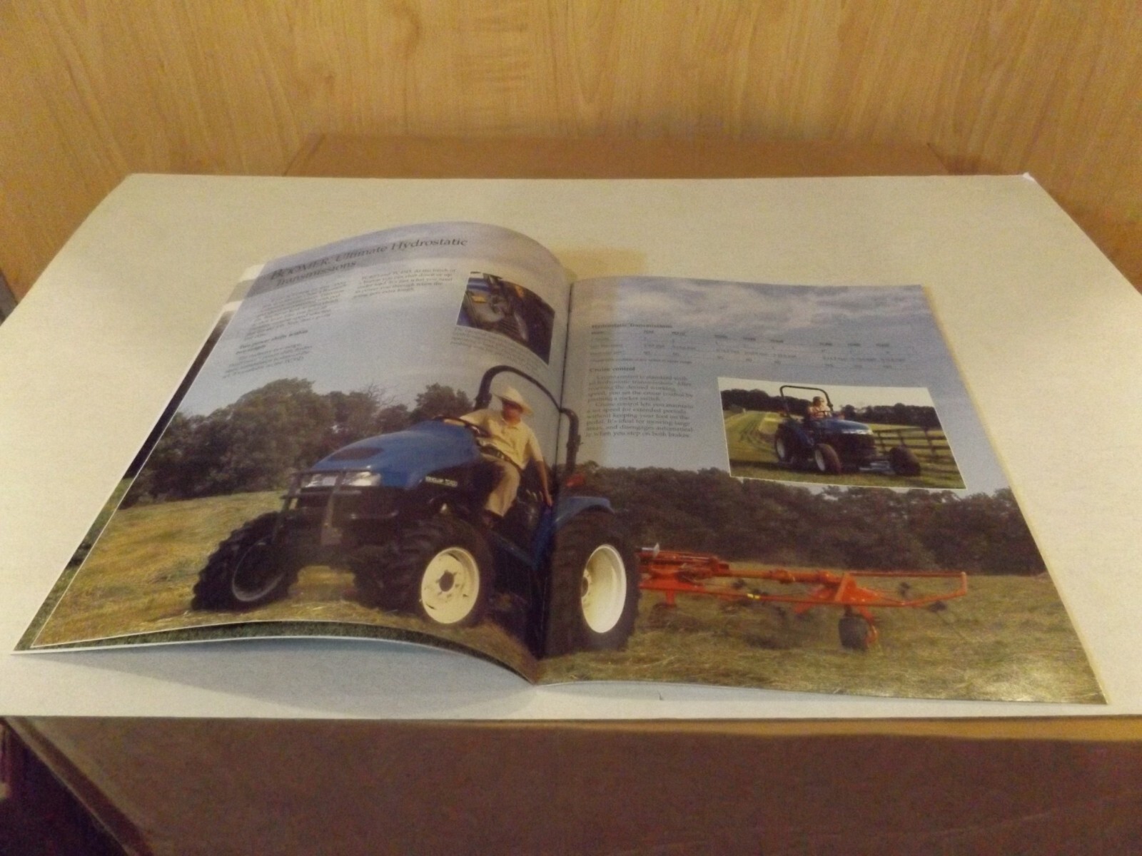 2000 NH BOOMER COMPACT TRACTORS 18 TO 45hp. LIT # 31001881