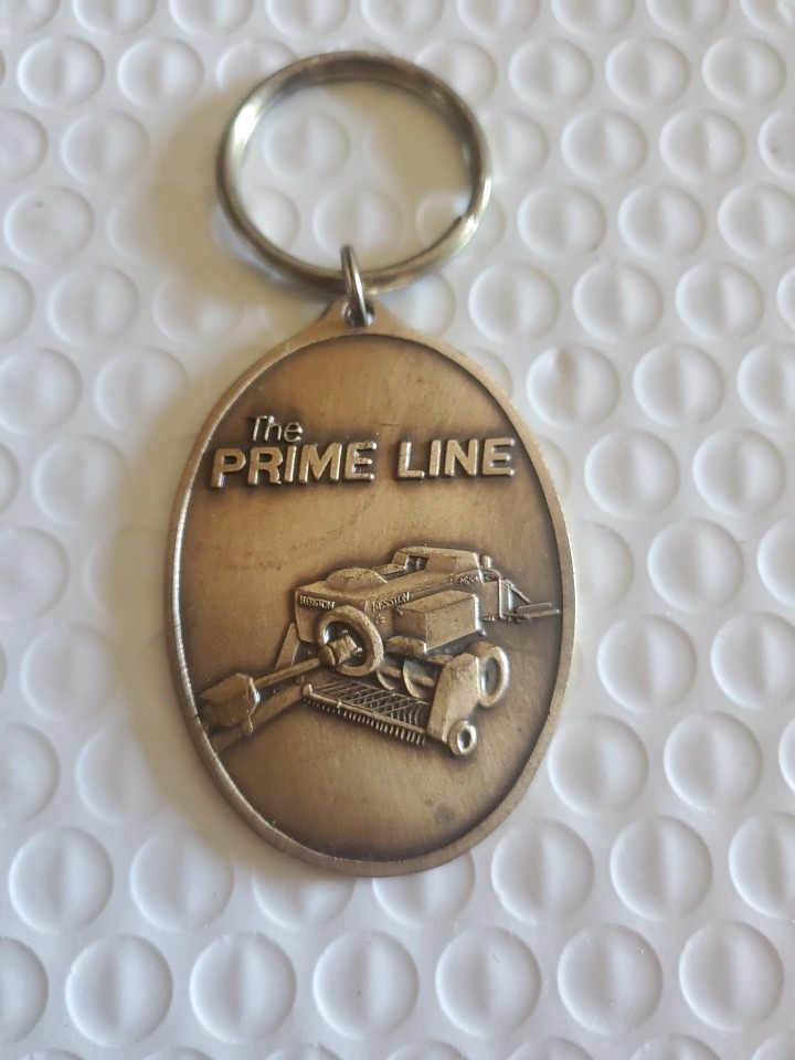 Vintage 1986 Hesston’s The Prime Line Equipment Key Chain vtg.