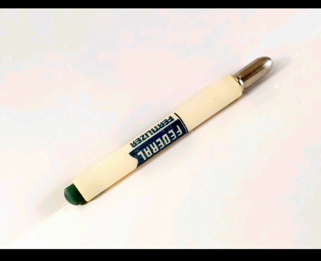 Vintage 1940’s Federal Fertilizer Advertising Bullet Pencil