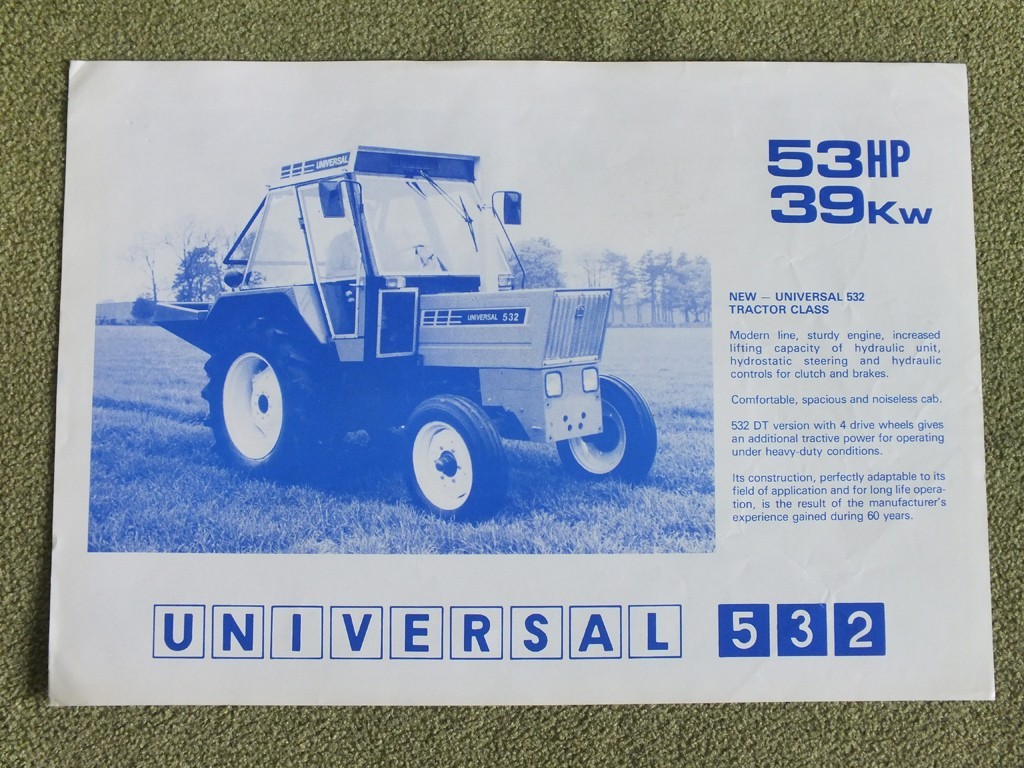 UNIVERSAL 532 / 532DT Farm Tractor Brochure Specification Leaflet 1985