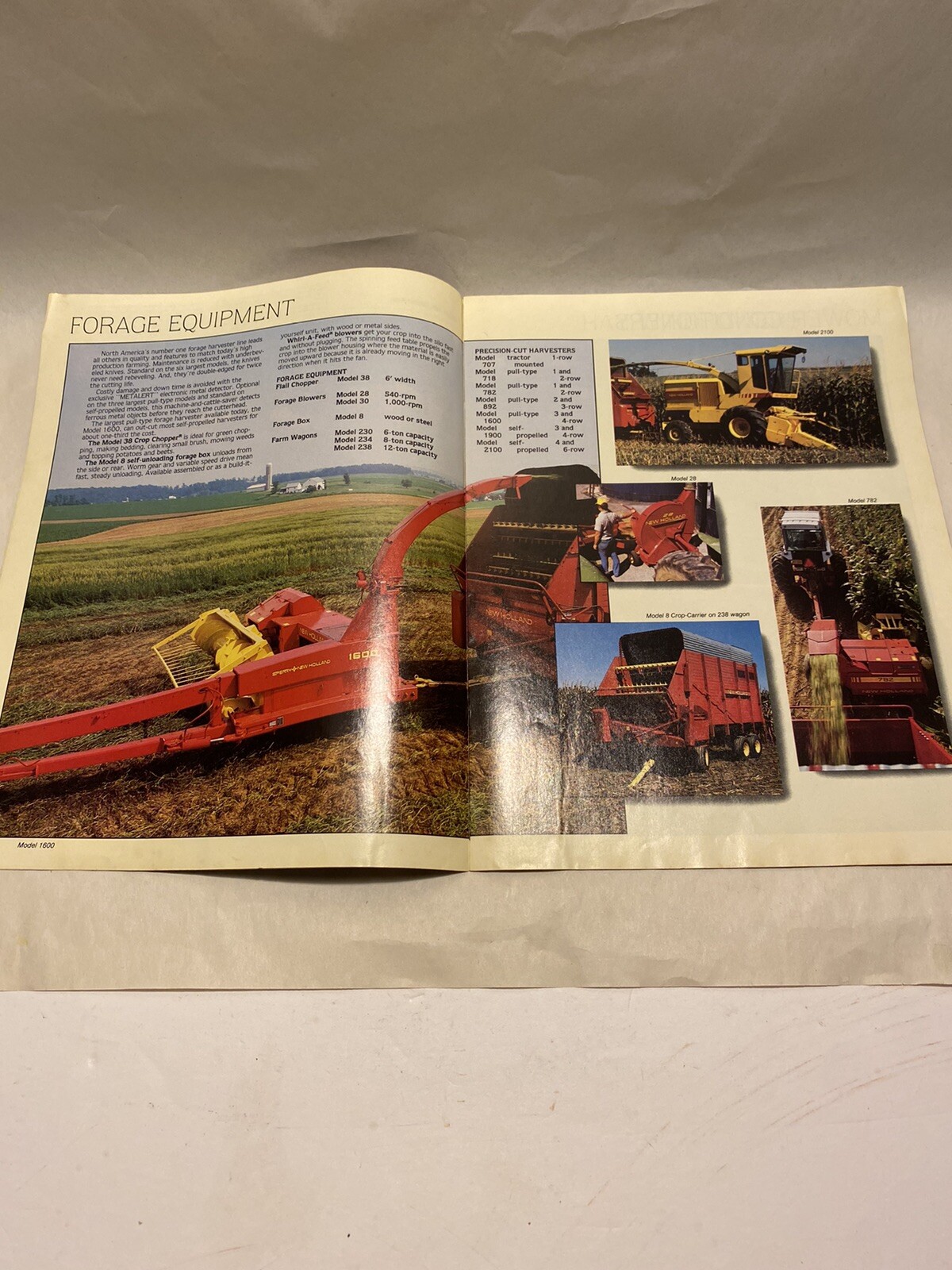 1984 SPERRY NEW HOLLAND EQUIPMENT BUYERS GUIDE SALES BROCHURE TRACTOR
