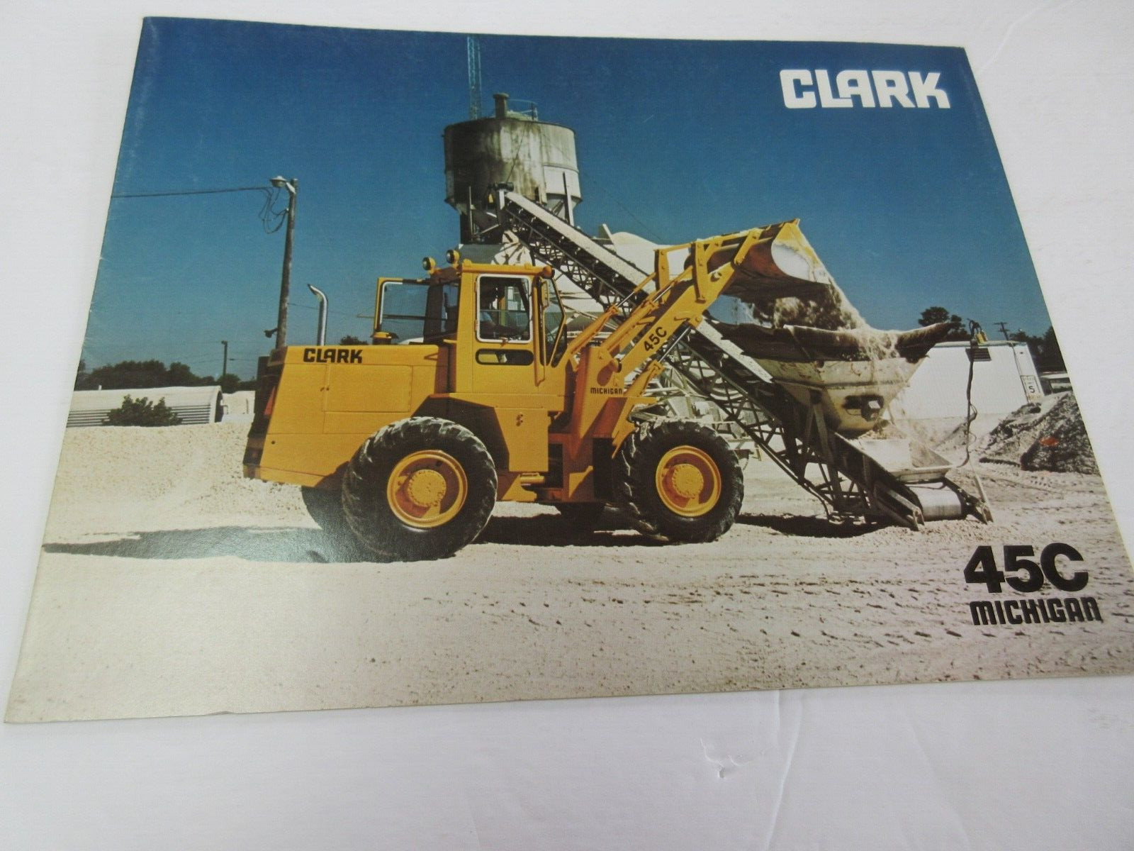 Clark Michigan 45C Tractor Shovel (Wheel Loader) Opens to 17×22″ Poster