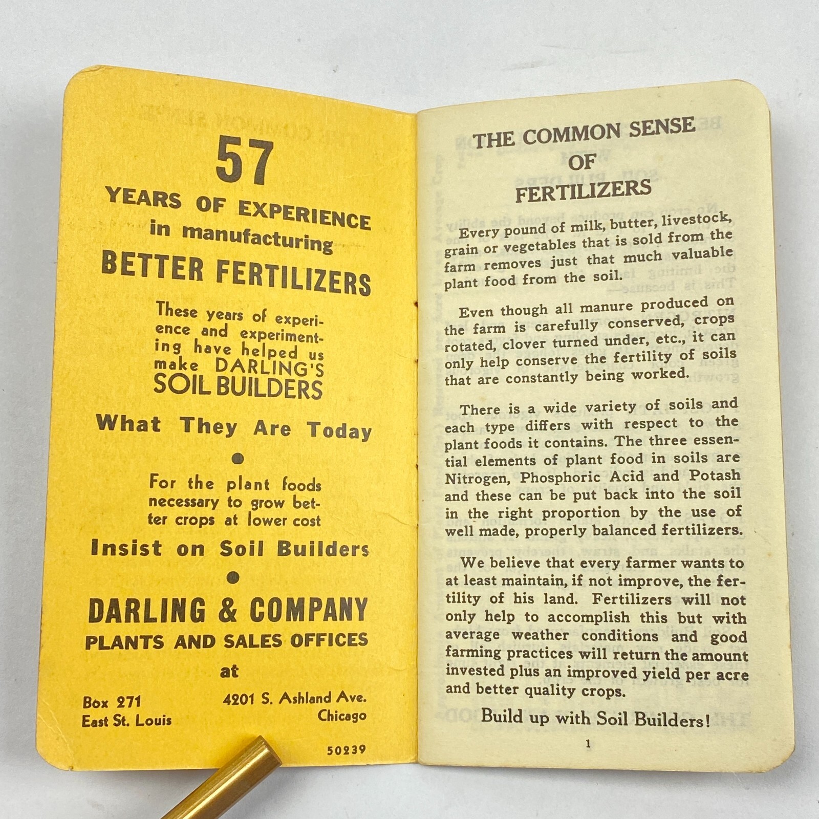 1939 Darling’s Soil Builders Note Pad Pocket Calendar Memo Fertilizer US Vintage