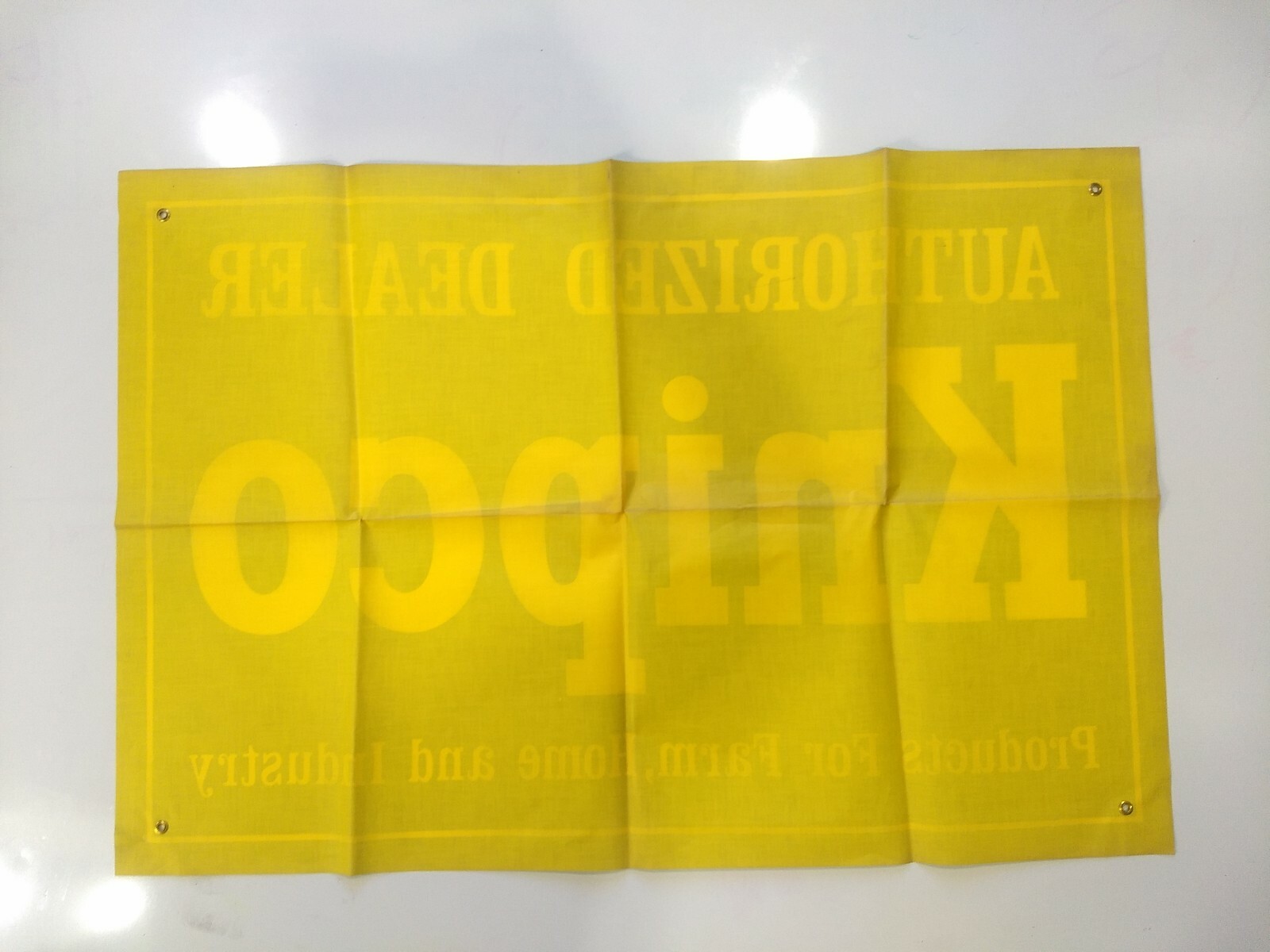 Vintage KNIPCO Dealership Advertising Sign – Green & Yellow : 28″ x 42″