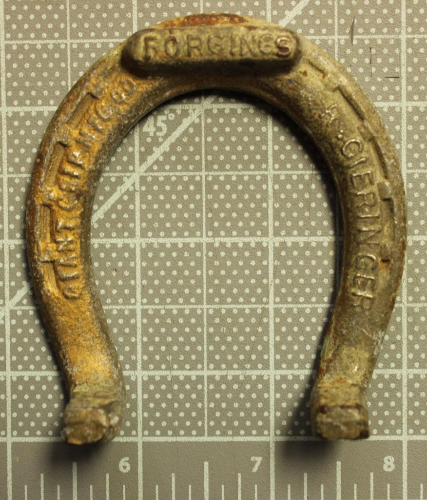 Giant Grip Mfg. R. Gieringer Horse Shoe Ad Paper Weight 3″ Tall shlf4A3