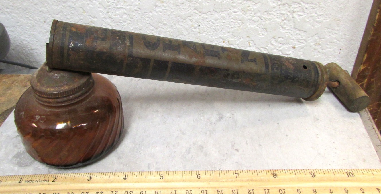 vintage Chapin sprayer, wood handle & amber glass container decor only dont work