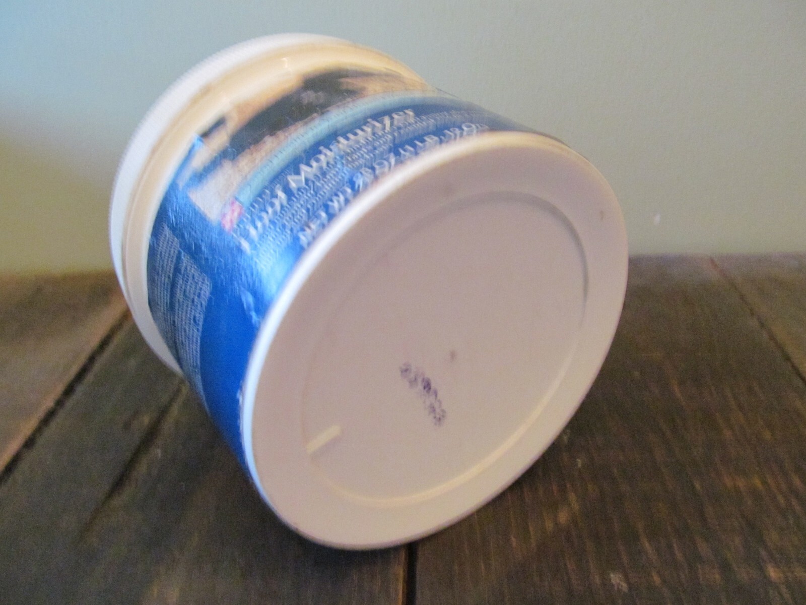 VTG Purina Cow Hoof Moisturizer Plastic Tub Container
