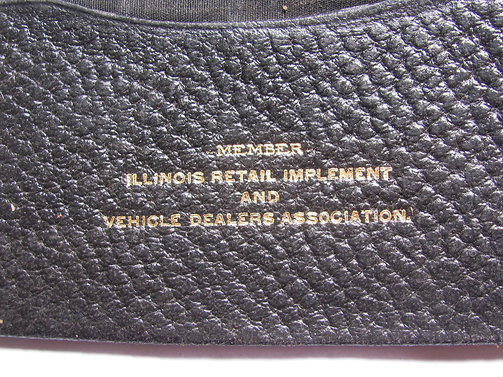 ANTIQUE ADVERTISING WALLET MEMBER IL FARM RETAIL IMPLEMENT & VEHICLE DEALER
