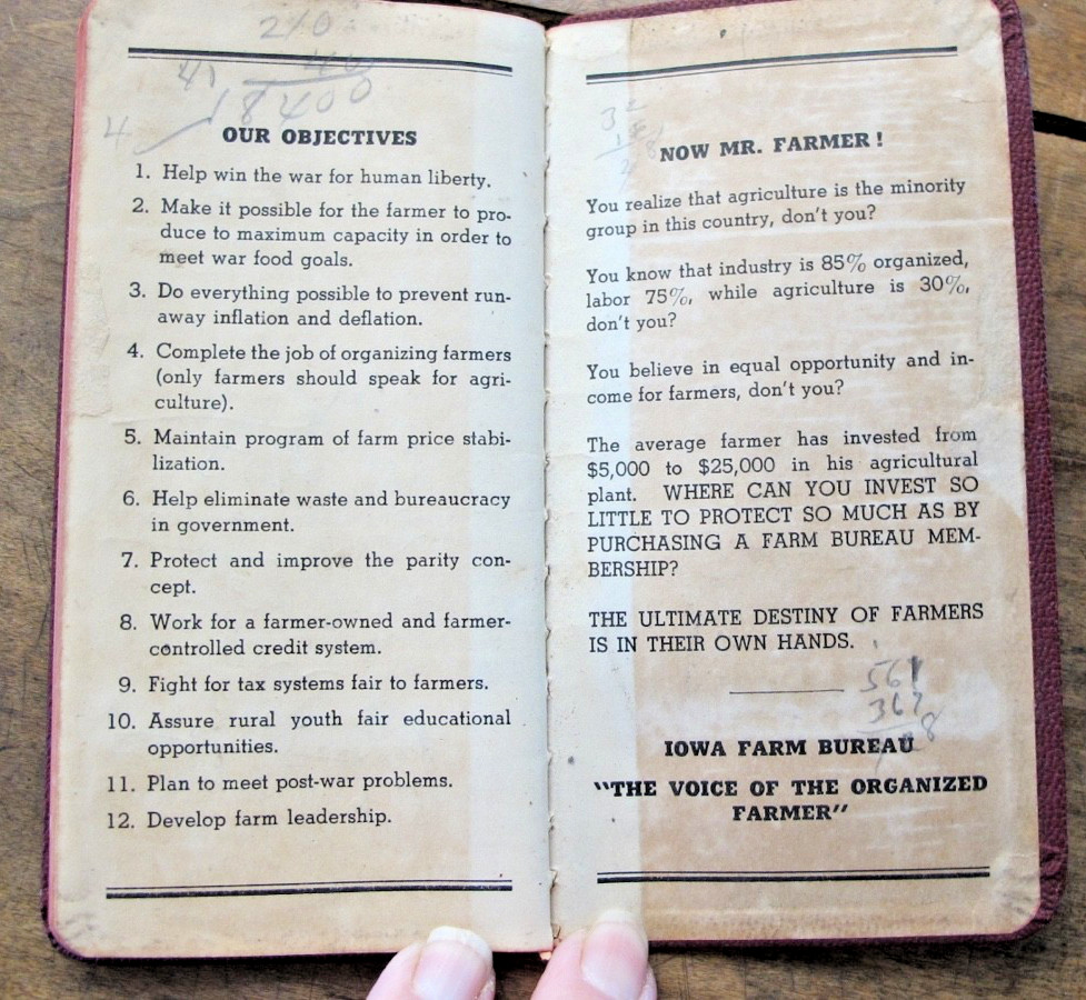 LOT OF VTG FARM POCKET LEDGERS AND GESTATION CHART ADVERTISING PROMOTIONS
