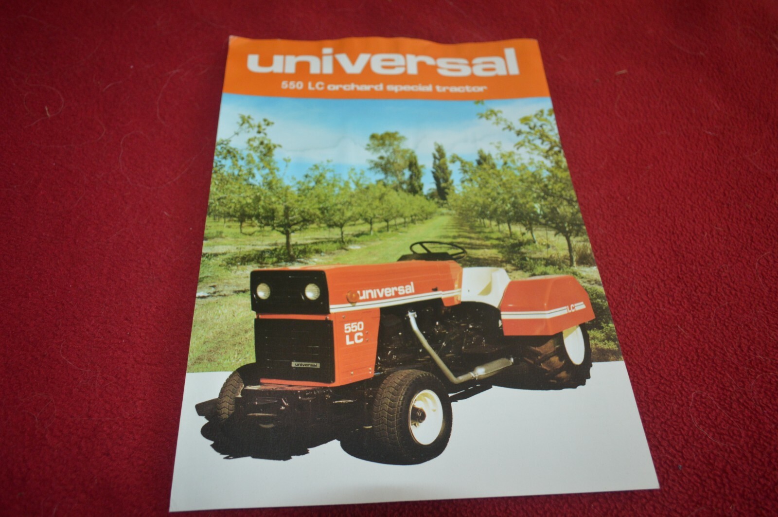 Universal 550 LC Orchard Special Tractor Dealer’s Brochure FCCA