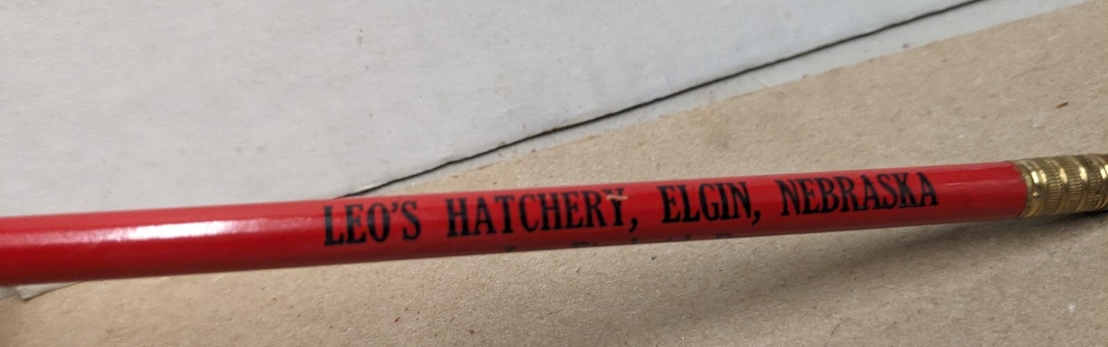 Vintage Leo’s Hatchery Leo Eischeid, Prop. Elgin NE Pencil Quality Chicks Feeds