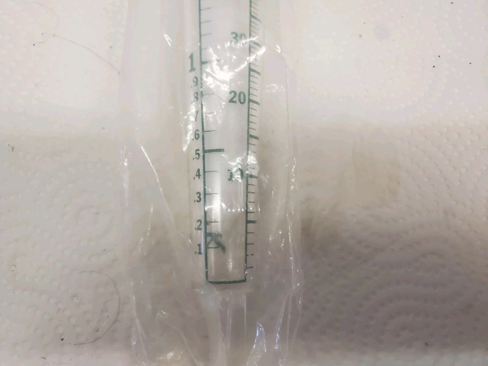 12″ Plastic Rain Guage Readlyn Shell Rock Coop Cooperative Iowa Farm Grain Feed