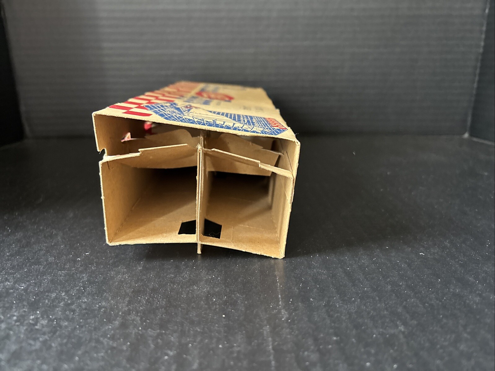 VINTAGE PURINA CAGE EGGS 1DOZEN PAPER CARTON-NEW YORK 16 N.Y.