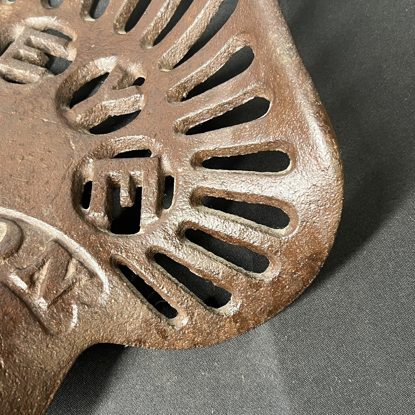 Antique Cast Iron Tractor Seat Aultman Miller & Co. Buckeye Akron Farm Implement