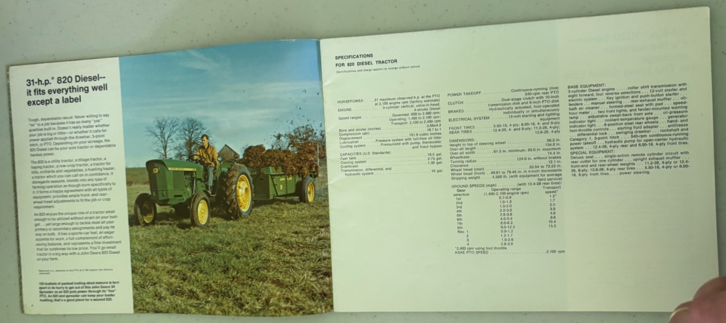 John Deere 820 1020 1520 2030 Tractor for 1971 Brochure DCPA26
