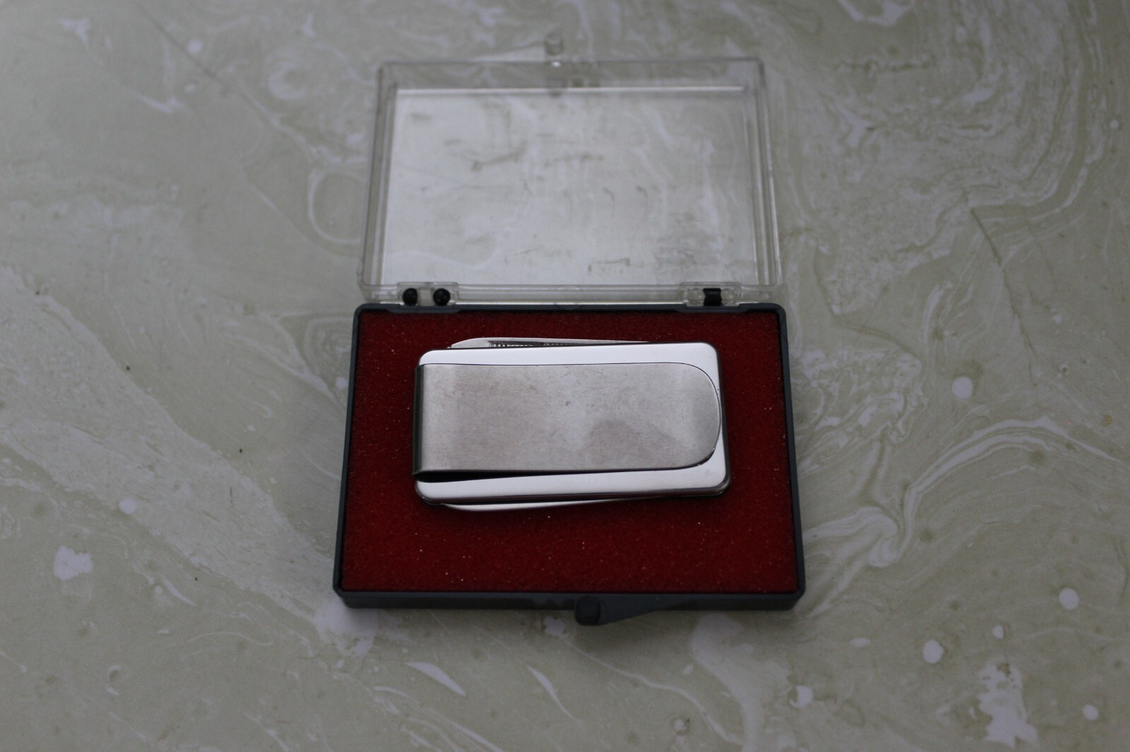 VINTAGE MONEY CLIP/KNIFE/FILE FROM SPERRY CO. NEW HOLLAND, PA. IN ORIGINAL CASE