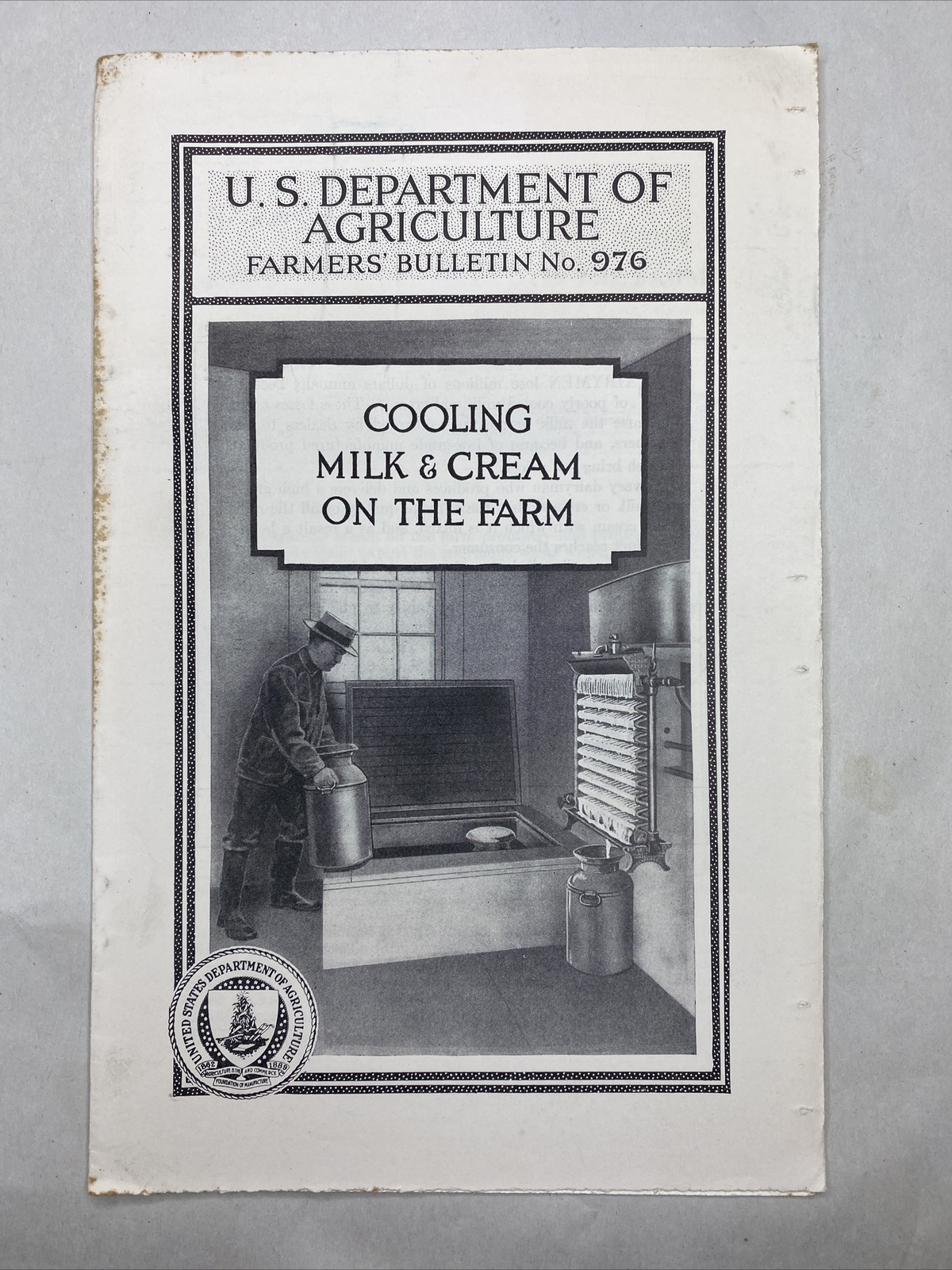 1940 USDA Farmers’ Bulletin No. 976 Cooling milk and cream on the farm
