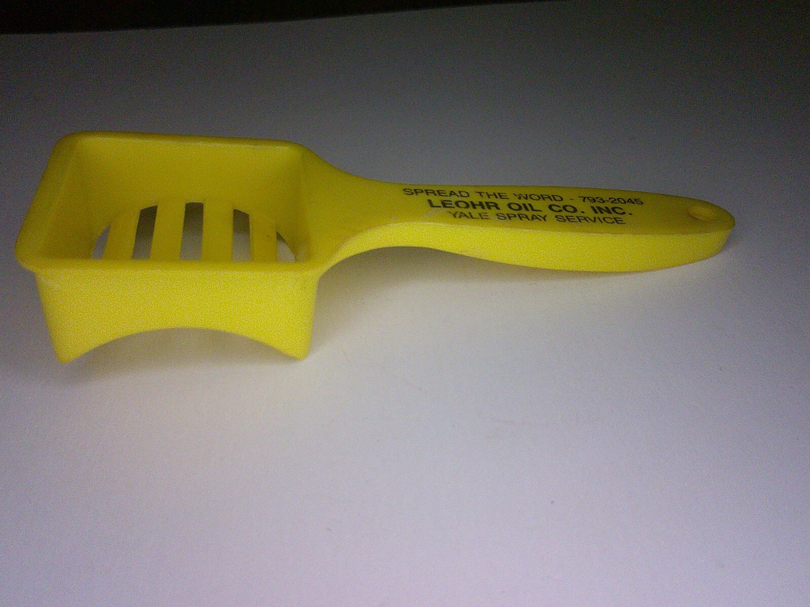 Leohr Oil Co. Yale, Ill. item to butter your sweet corn “spread the word” Z150