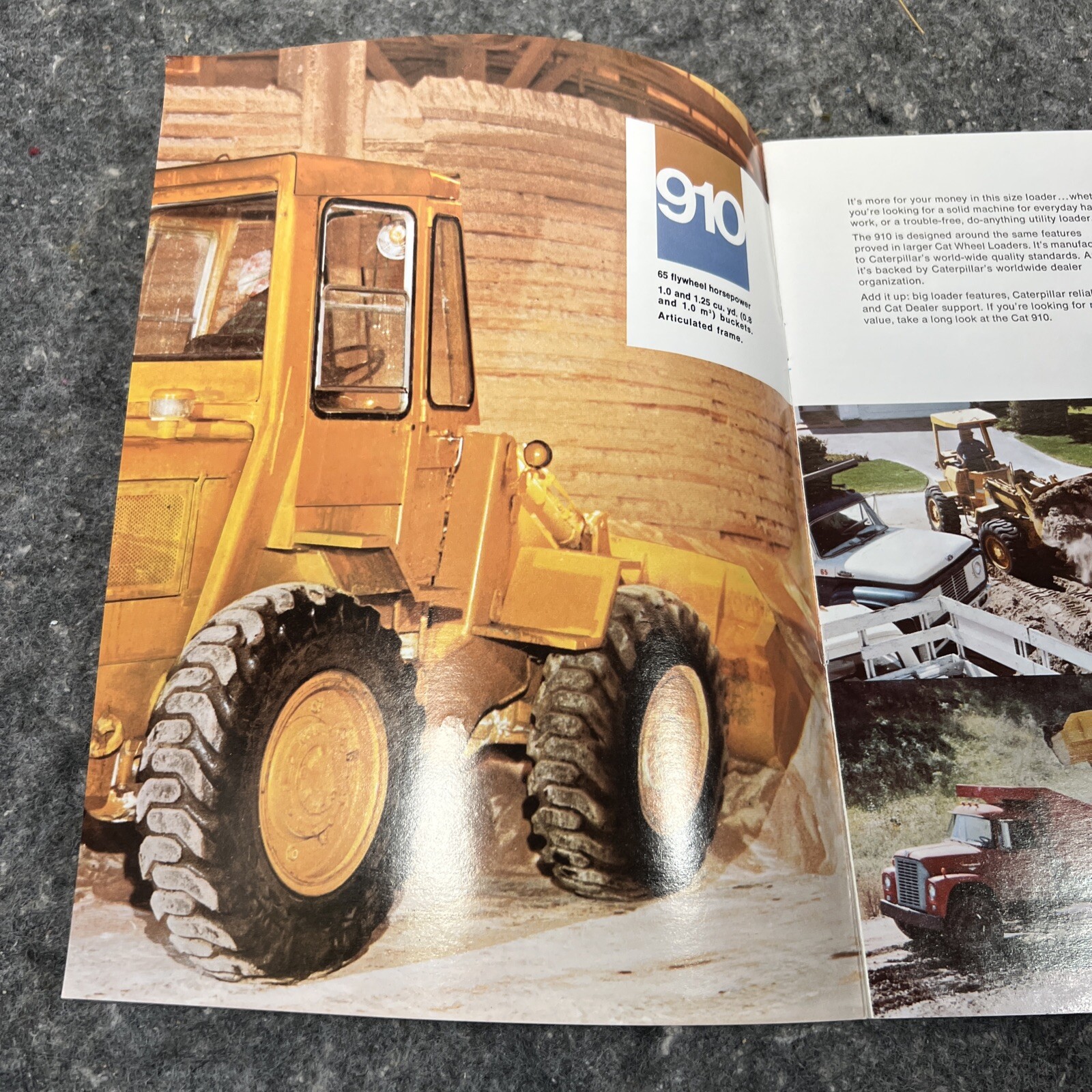 Equipment Brochure – Caterpillar – 910 – Wheel Loader – c1970’s with Envelope