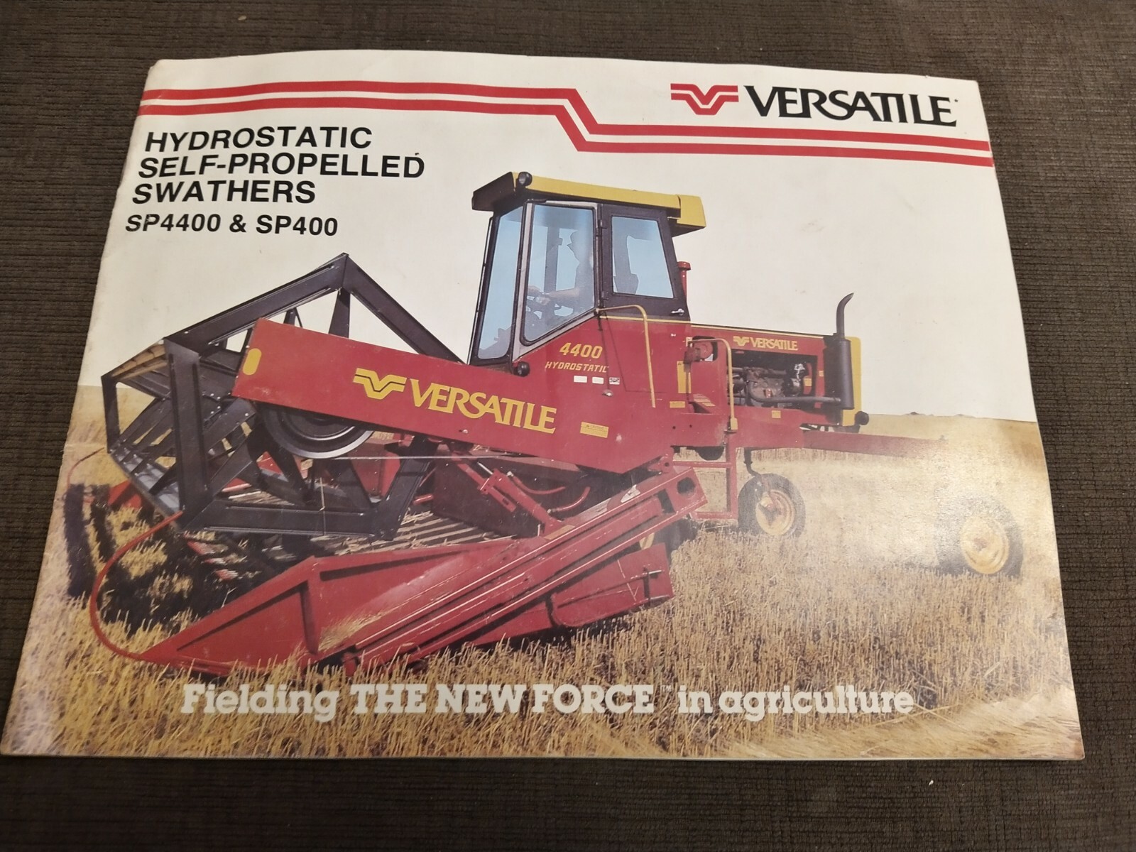 Vintage Versatile SP 400 & 4400 Swather Brochure 8 1/2 x 11″ 12 page
