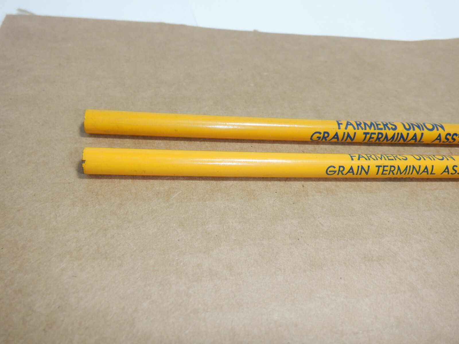 VINTAGE FARMERS UNION GRAIN TERMINAL ASS’N GTA PENCILS DIFFERENT UNSHARPENED NOS