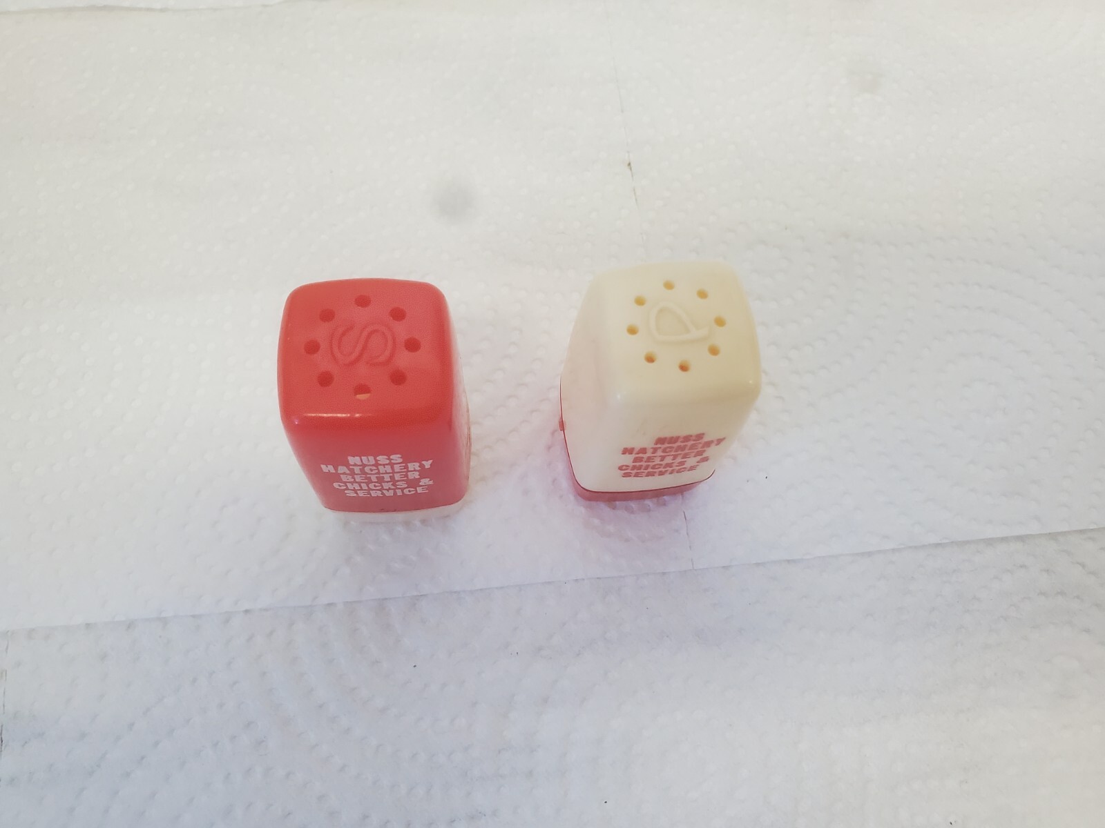 Small Plastic Salt & Pepper Shakers Nuss Hatchery Better Chicks Waverley Iowa