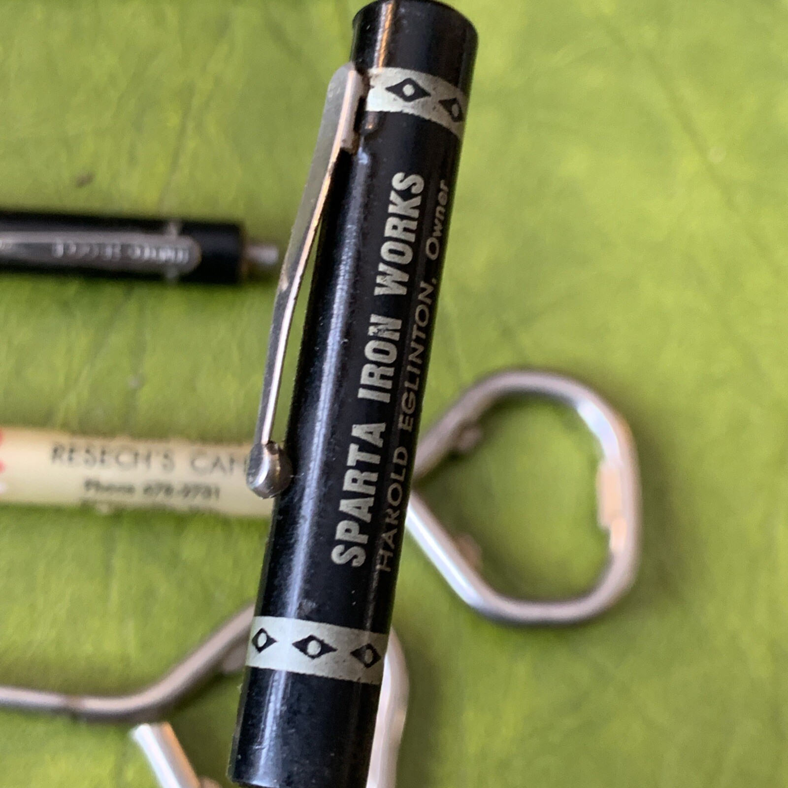 Vintage Wisconsin Pocket SCREWDRIVERS READY TOOL USA Philgas Blacksmith Paint