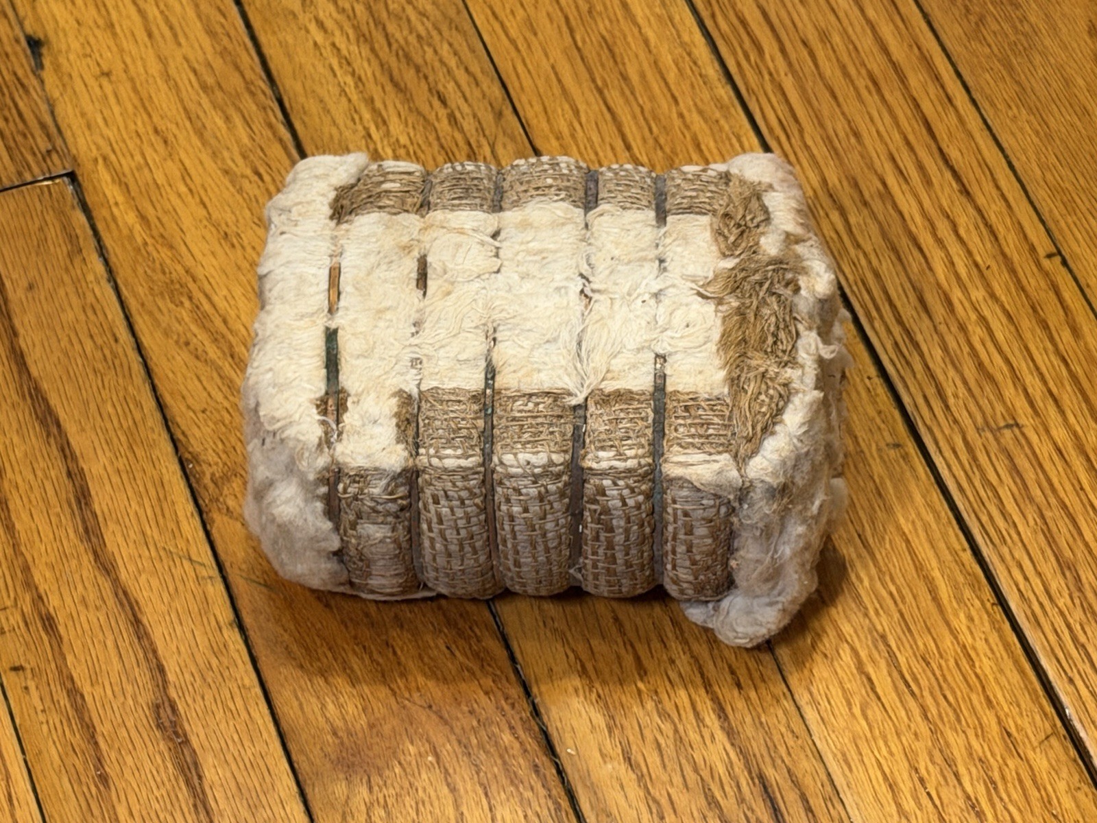 Vintage Miniature Texas Cotton Bale – 5.5″ Real Cotton & Burlap Display Replica
