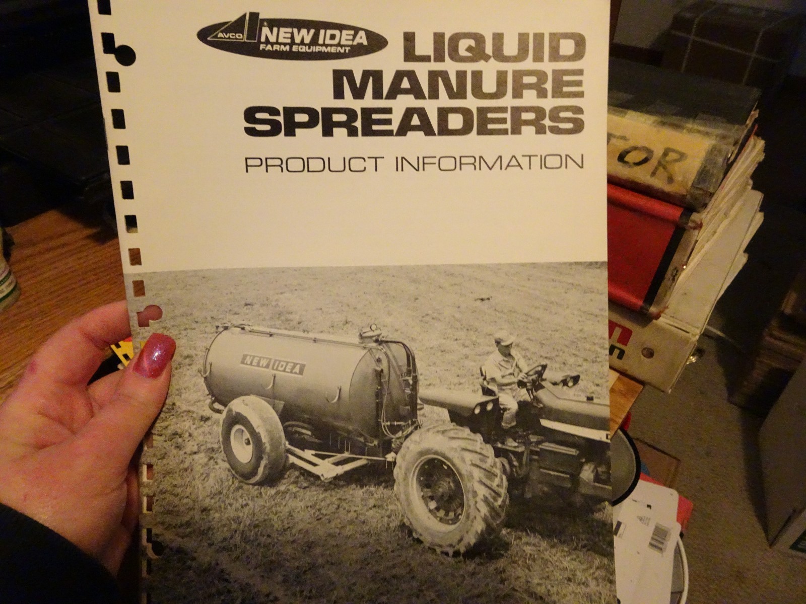 New Idea Liquid Manure Spreaders Product Information Catalog