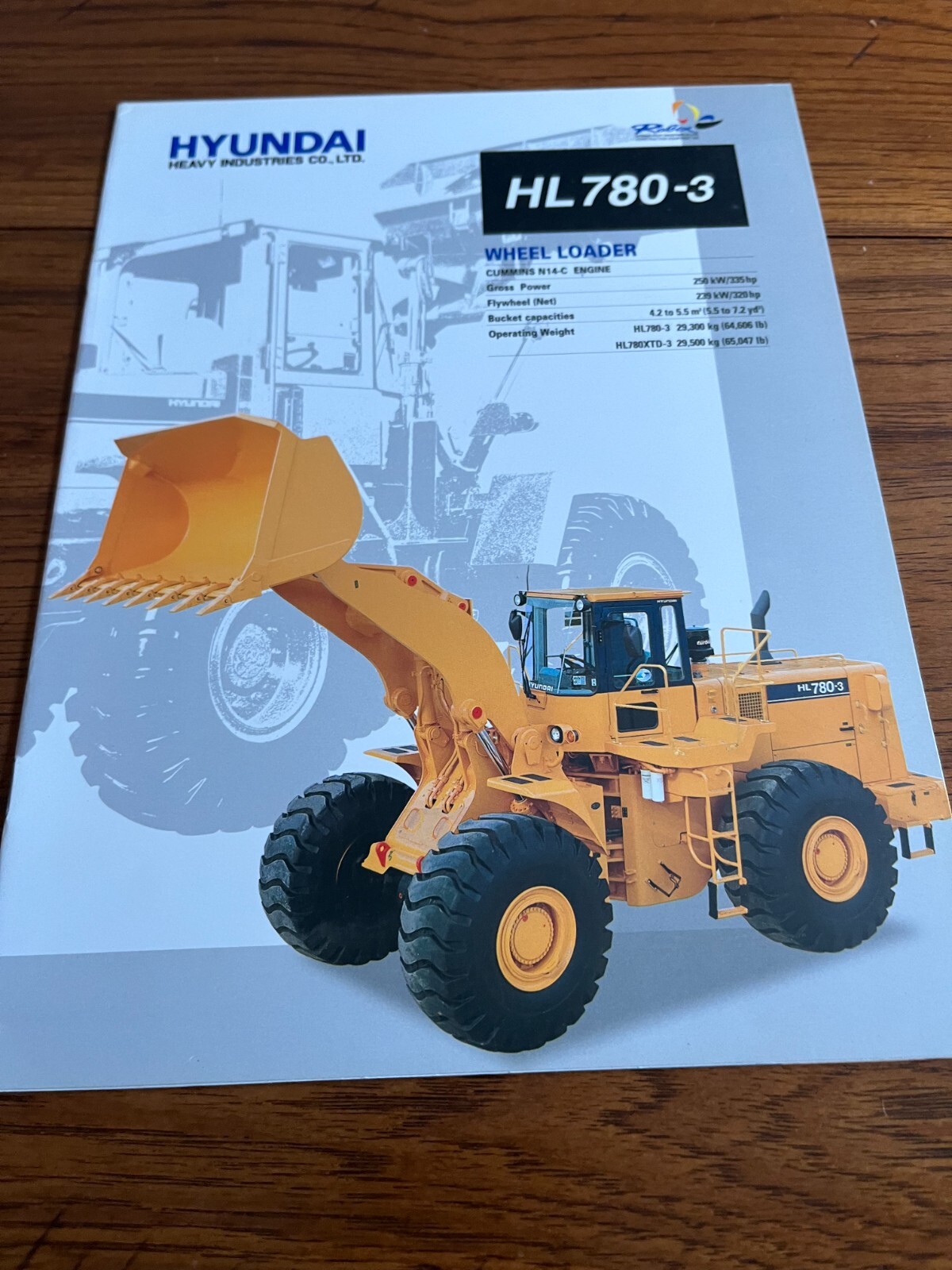 Hyundai HL 780 Wheel Loader Brochure FCCA