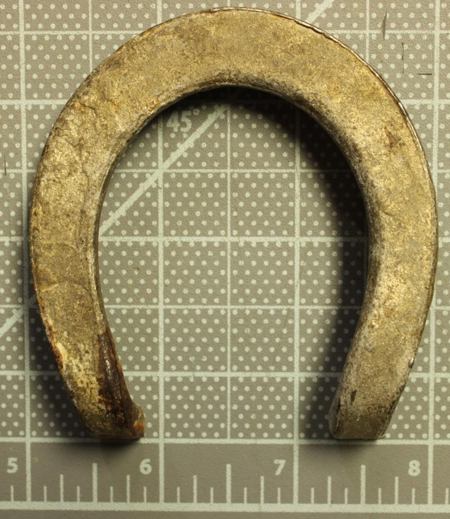 Giant Grip Mfg. R. Gieringer Horse Shoe Ad Paper Weight 3″ Tall shlf4A3