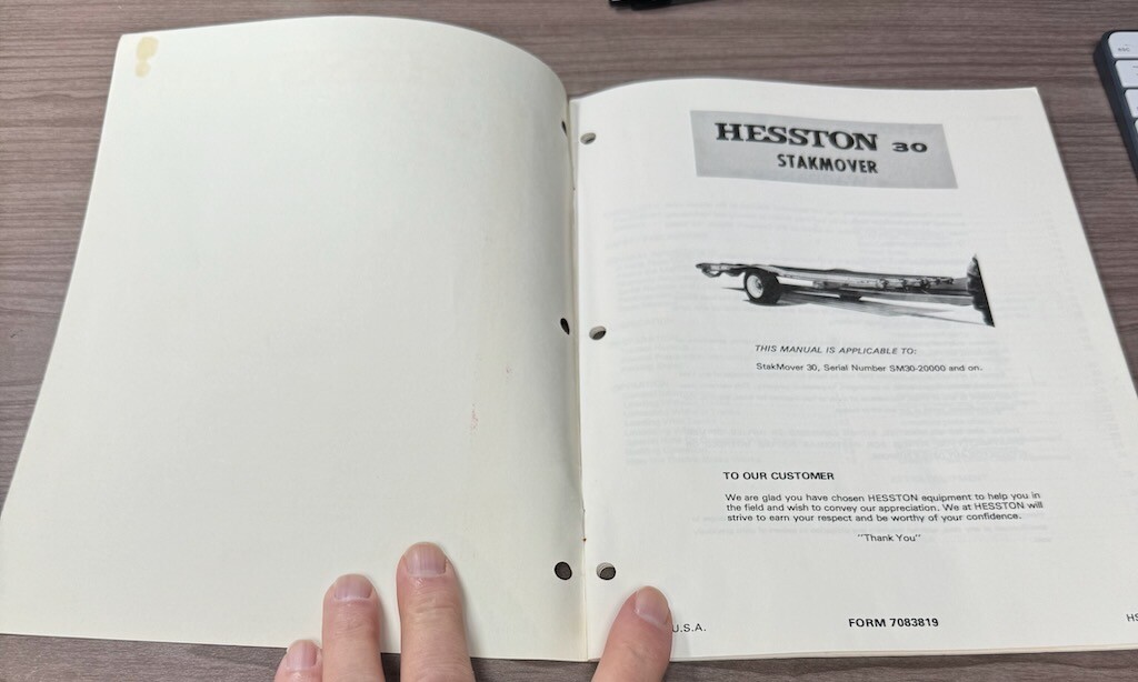 Hesston Farm Equipment StakMover 30 Operator’s Manual