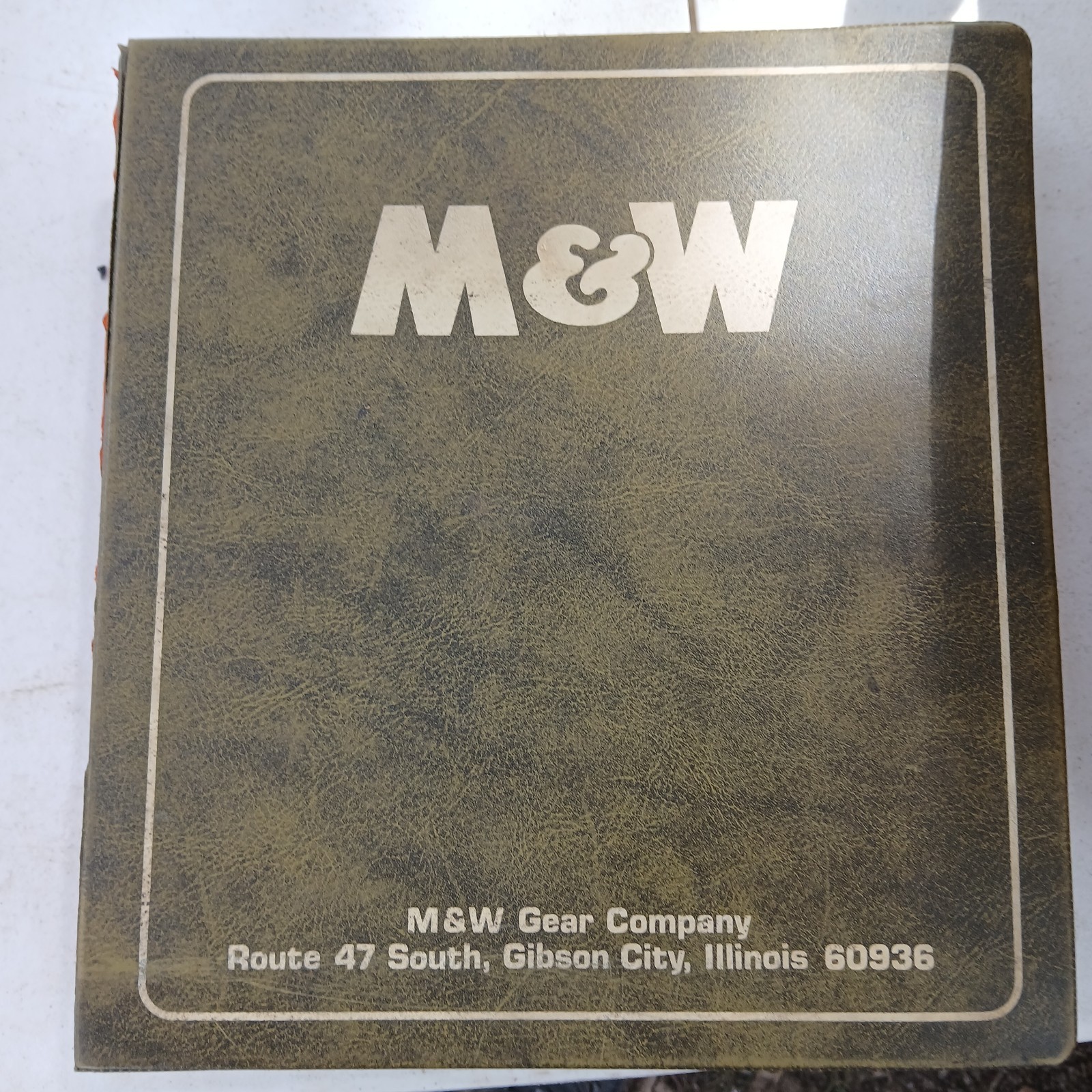 White Lawn Tractors & Attachments Shop Parts Manual