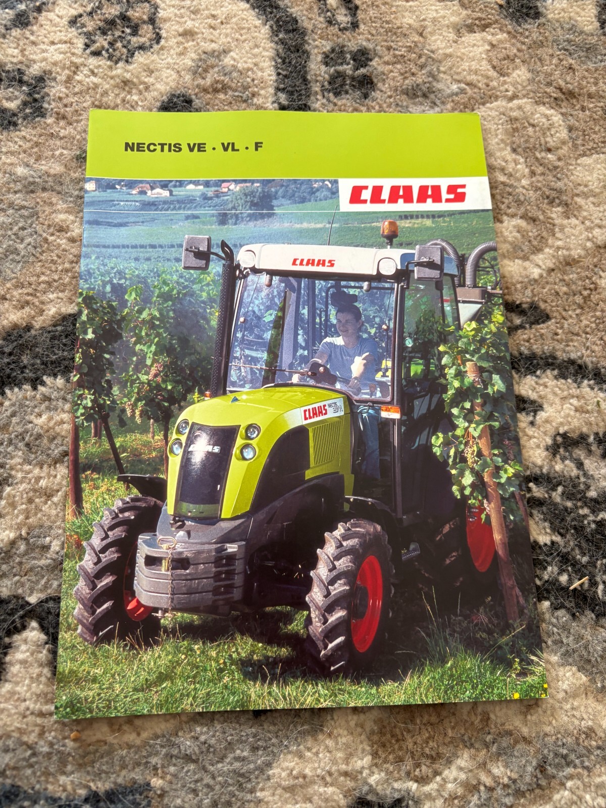 Claas Nectis VE VL F Tractor Brochure FCCA25