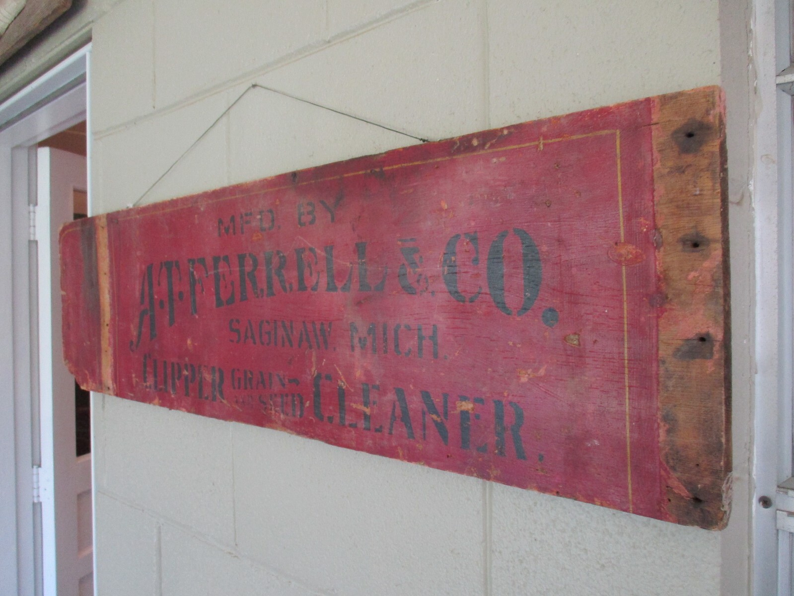 A.T.FERRELL & CO. CLIPPER & GRAIN CLEANER 1800’S WOOD SIGN SAGINAW MICHIGAN RARE