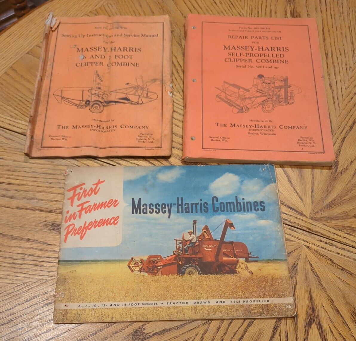 Massey Harris 1950’s Combine Sales Booklet Full Color Lot Of 2 Combine Pts &Man