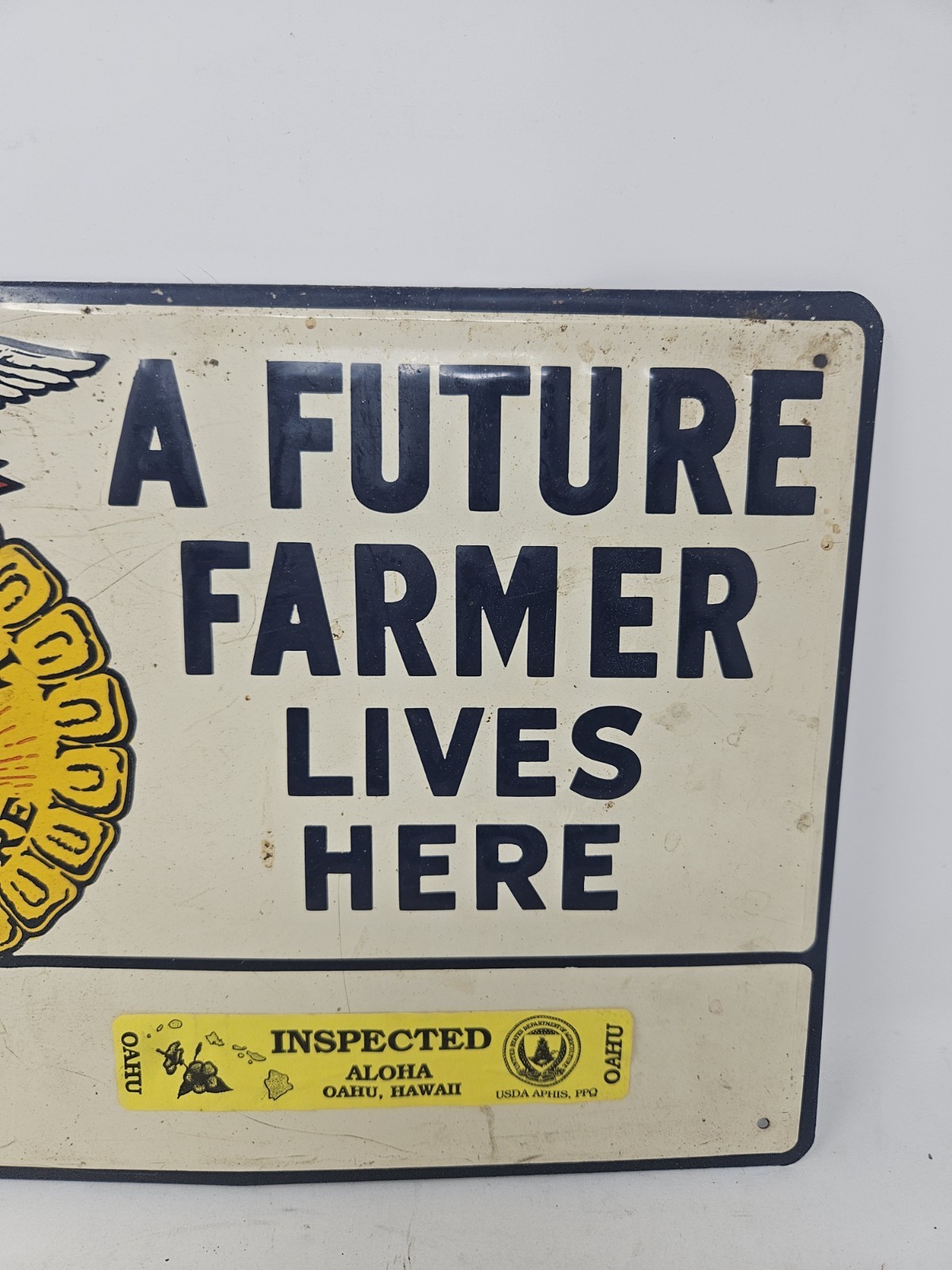 13-1/2″ X 9-1/2″ Metal FFA Member Lives Here Aloha Oahu Hawaii Sign