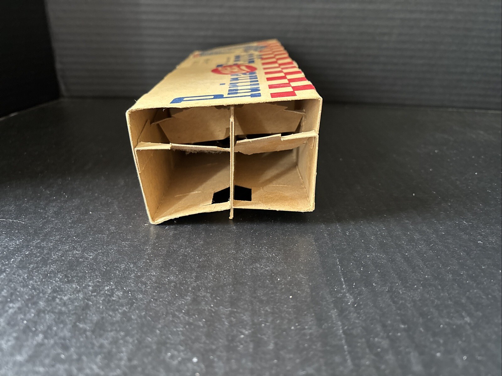 VINTAGE PURINA CAGE EGGS 1DOZEN PAPER CARTON-NEW YORK 16 N.Y.