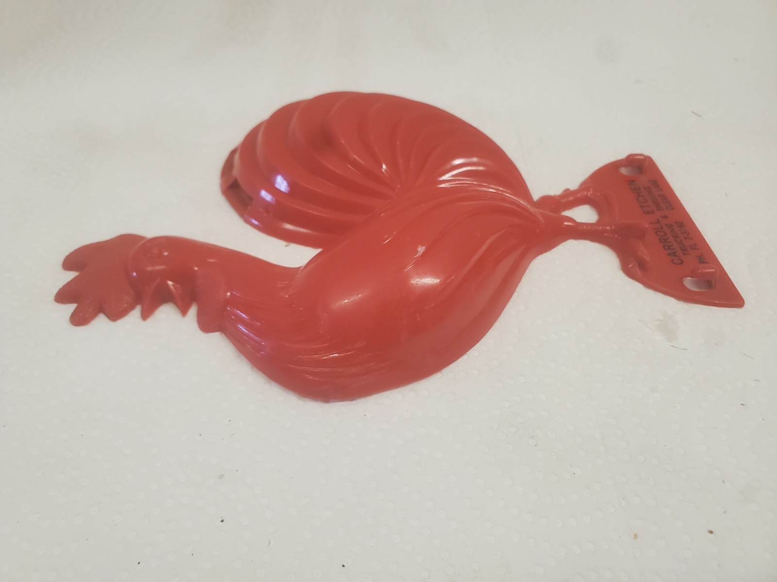 8″ Red Plastic Rooster Spoon Holder Carroll Etchen Trucking Clear Lake Iowa