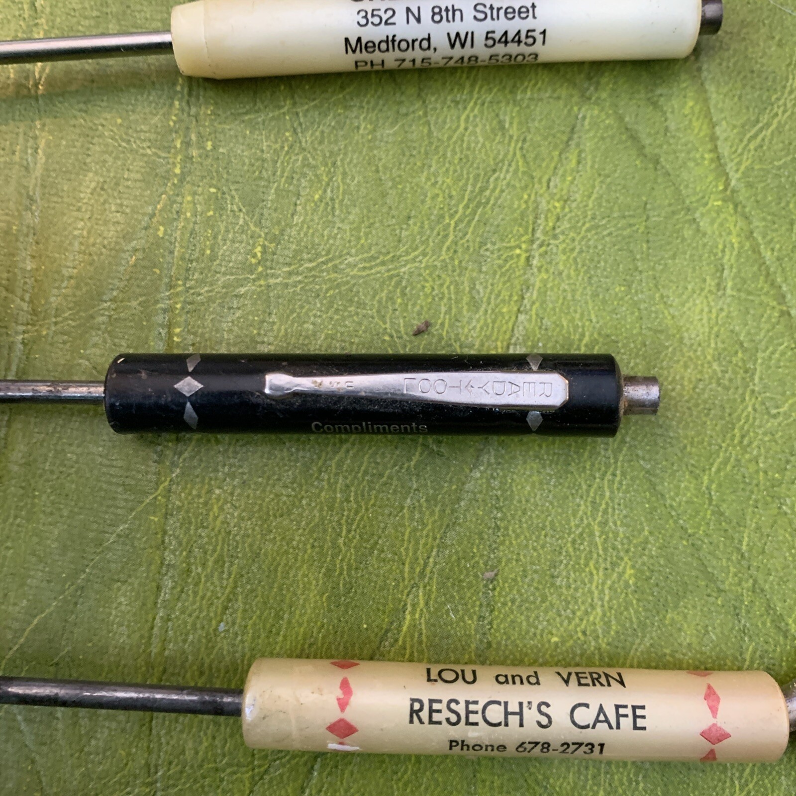 Vintage Wisconsin Pocket SCREWDRIVERS READY TOOL USA Philgas Blacksmith Paint