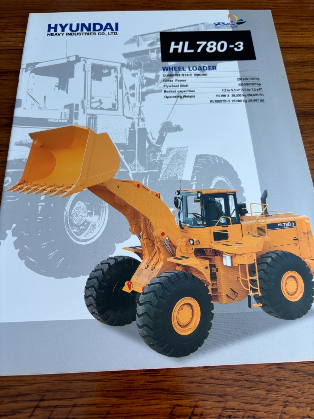 Hyundai HL780 Wheel Loader Brochure FCCA24