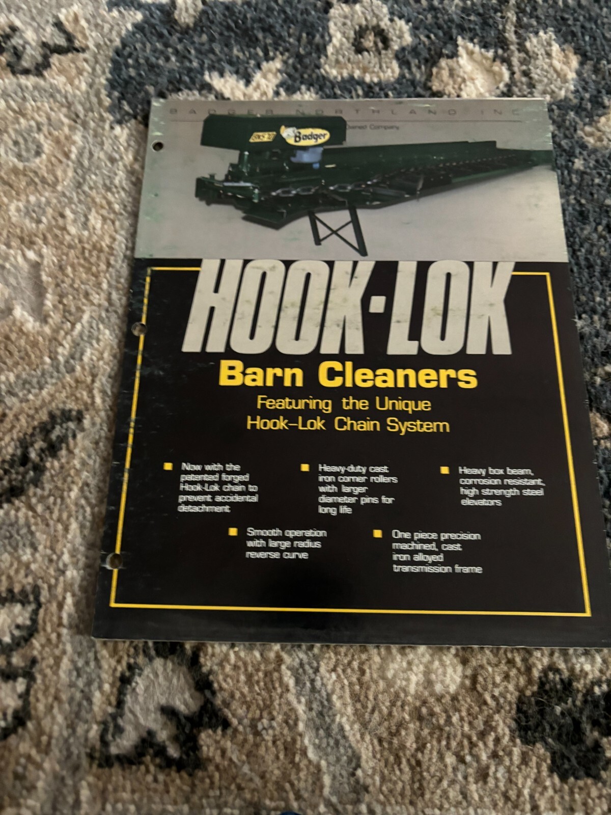 Badger Hook Lok Barn Cleaner Brochure FCCA24