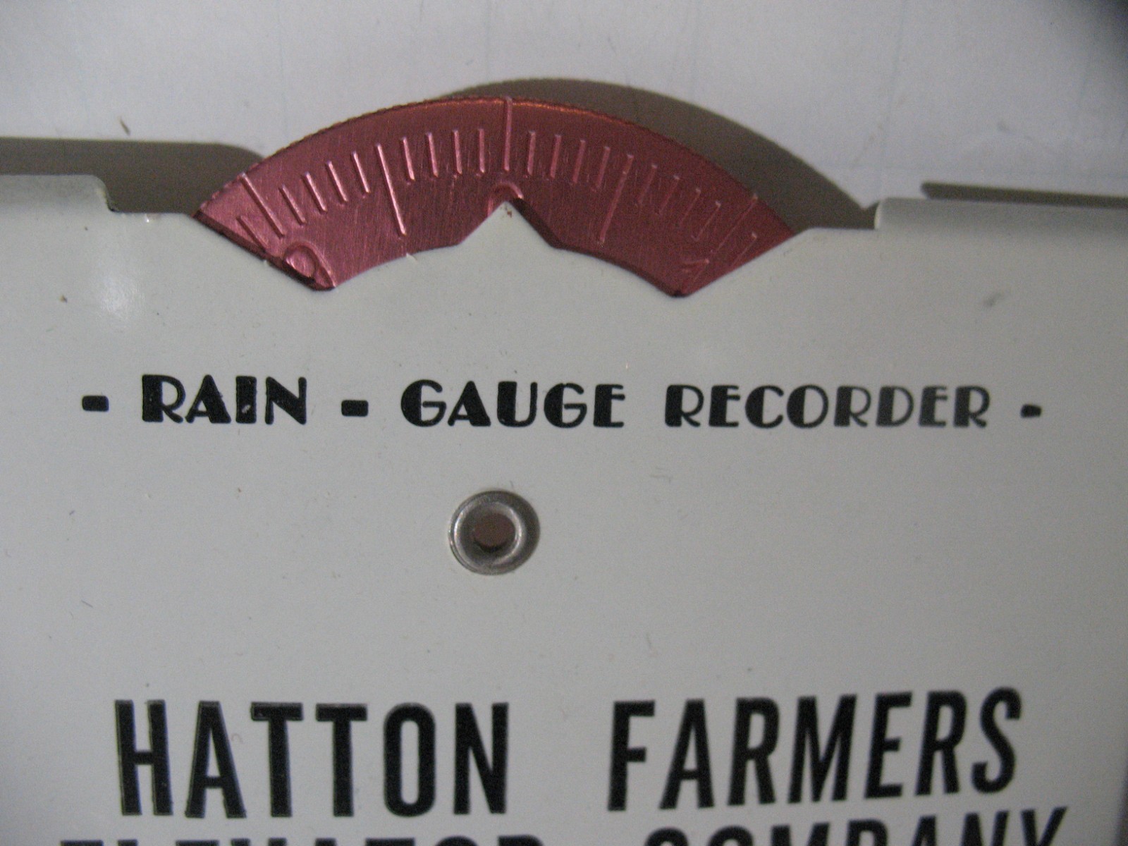Vtg. Hatton Farmers Elevator Company Hatton N Dakota Advertising 4″ Rain Gauge